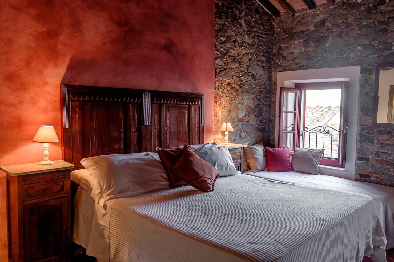 Castello Couette-café 3*